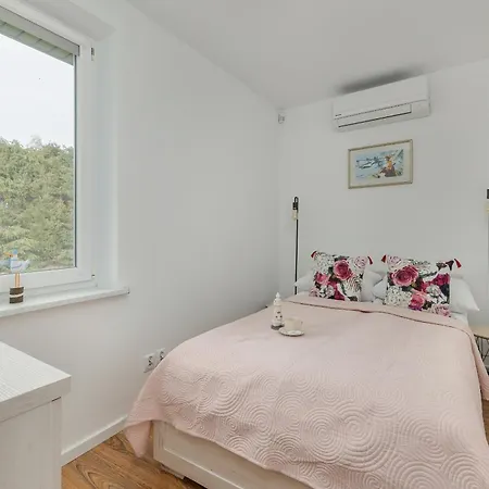 Beautiful House With A Garden For 6 People In By Renters * Budzistowo
