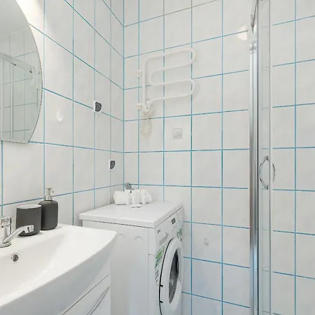 Beautiful House With A Garden For 6 People In By Renters Dom wakacyjny