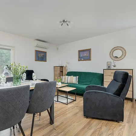 Beautiful House With A Garden For 6 People In By Renters * Budzistowo